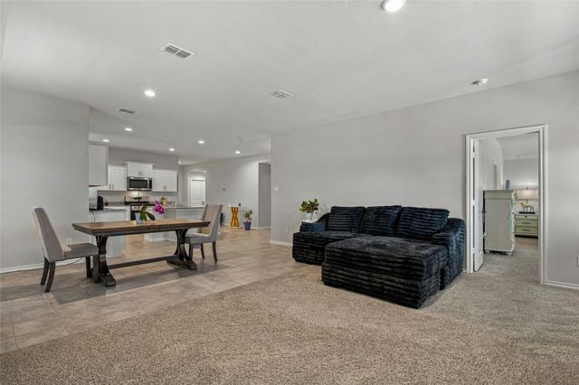 320 Sculptors Crossing, Springtown, TX 76082