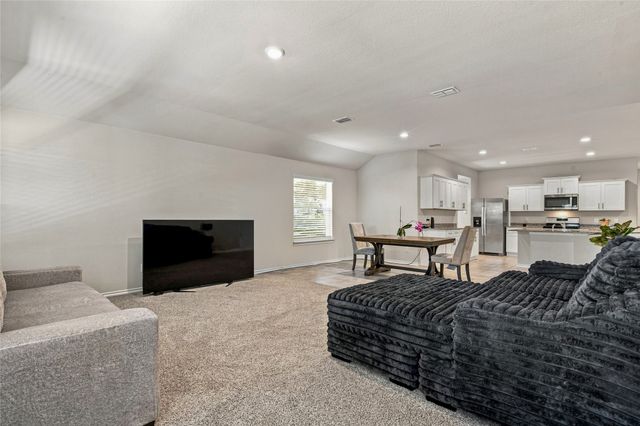 320 Sculptors Crossing, Springtown, TX 76082