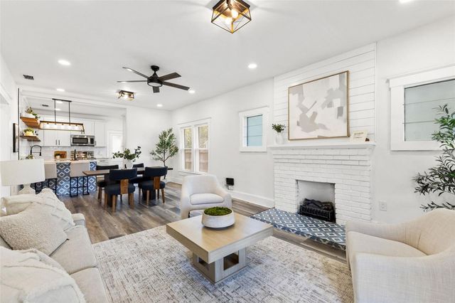 303 W CURTIS STREET, Tampa, FL 33603