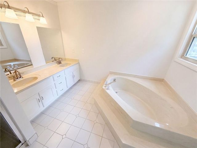 3962 Spalding Hollow, Peachtree Corners, GA 30092