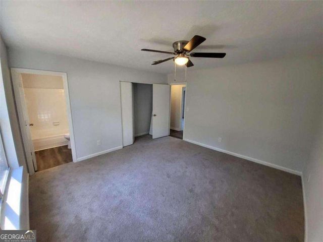 915 Fox Valley Court, Stone Mountain, GA 30088