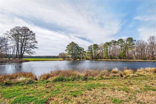 16290 Trump Town RD, Windsor, VA 23487