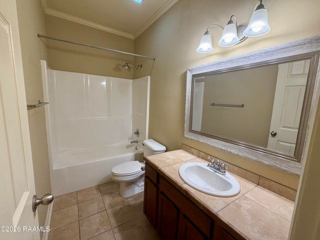 212 Chevalier Boulevard, Lafayette, LA 70503