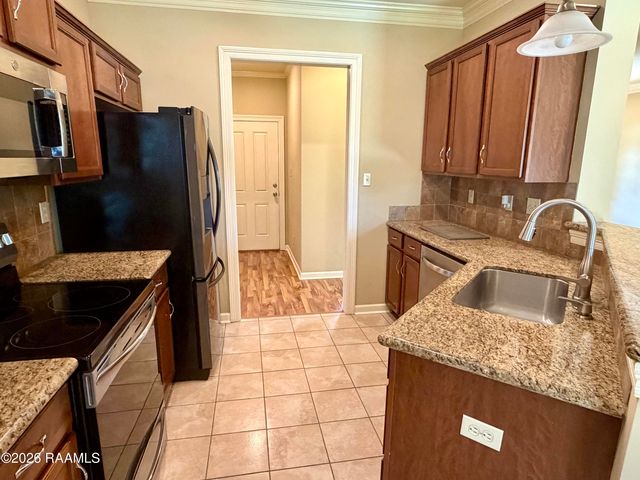212 Chevalier Boulevard, Lafayette, LA 70503