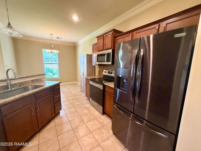 212 Chevalier Boulevard, Lafayette, LA 70503