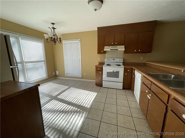 5736 Waters Edge Drive, Fayetteville, NC 28314