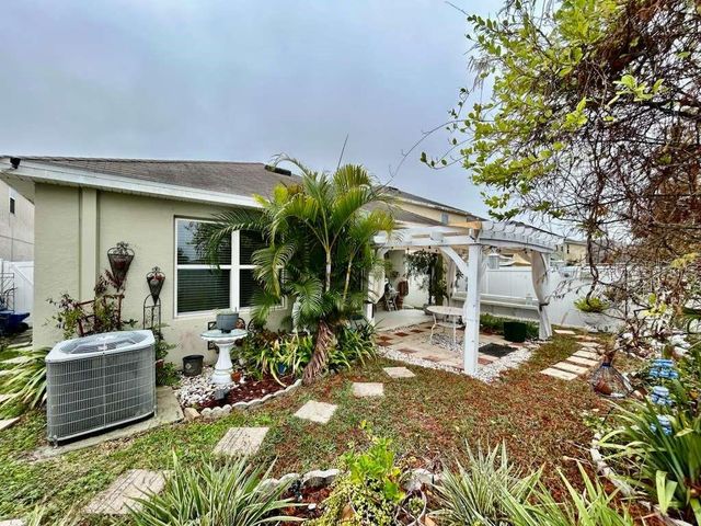 10214 MANGROVE WELL ROAD, Sun City Center, FL 33573