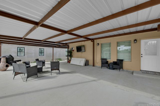 107 Nazareth St, Rio Grande City, TX 78582