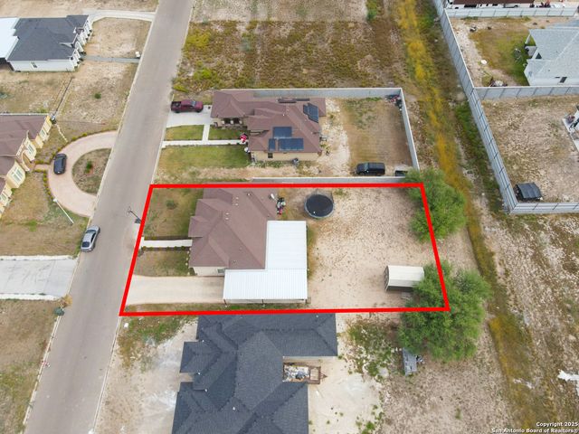 107 Nazareth St, Rio Grande City, TX 78582