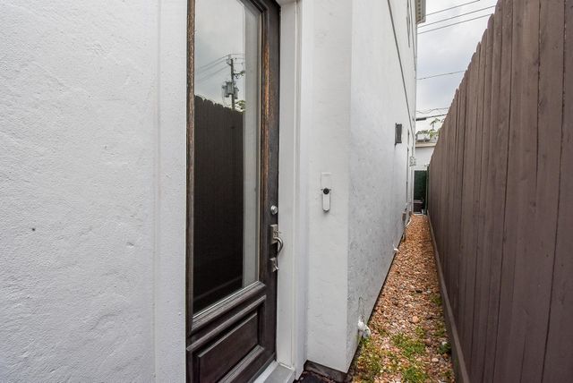 1211 Rosine Street, Houston, TX 77019