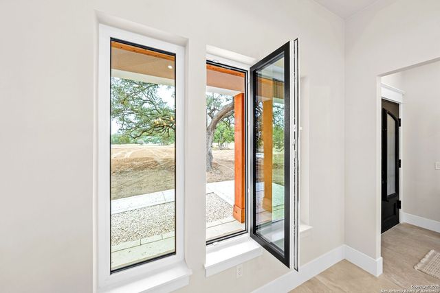 1583 Palomino Springs, Bandera, TX 78003