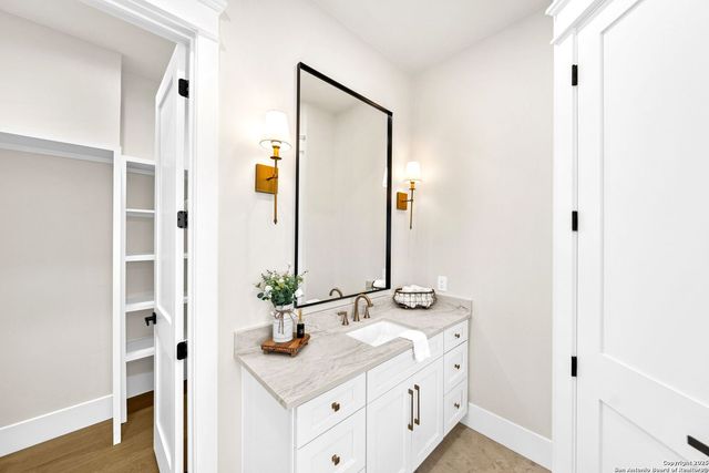 1583 Palomino Springs, Bandera, TX 78003