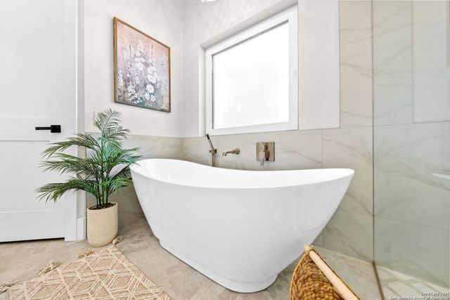 1583 Palomino Springs, Bandera, TX 78003