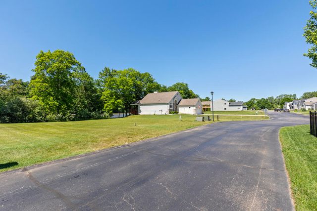 578 Swan River Drive, Benton Harbor, MI 49022