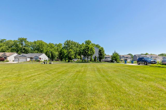 578 Swan River Drive, Benton Harbor, MI 49022