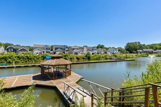 578 Swan River Drive, Benton Harbor, MI 49022