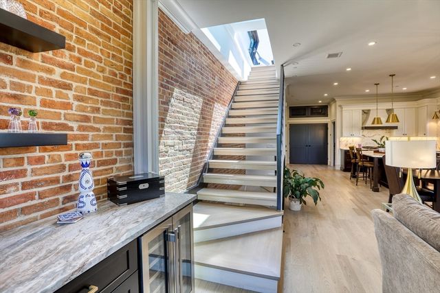 9 Eden St 3, Boston, MA 02129