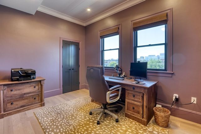 9 Eden St 3, Boston, MA 02129