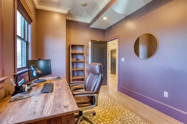 9 Eden St 3, Boston, MA 02129