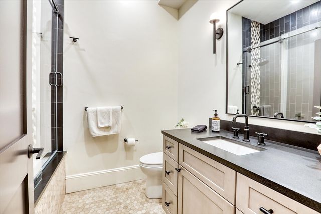 9 Eden St 3, Boston, MA 02129
