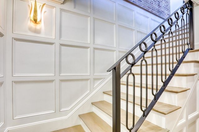9 Eden St 3, Boston, MA 02129