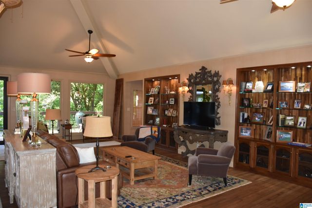 2653 OVERHILL CIRCLE, Sylacauga, AL 35150
