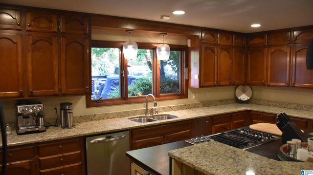 2653 OVERHILL CIRCLE, Sylacauga, AL 35150