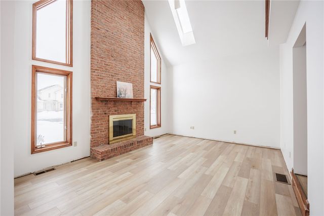 152 Montvale Lane, Greece, NY 14626