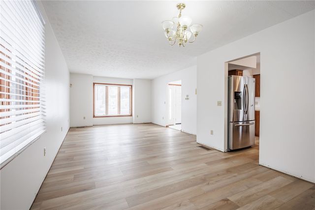 152 Montvale Lane, Greece, NY 14626