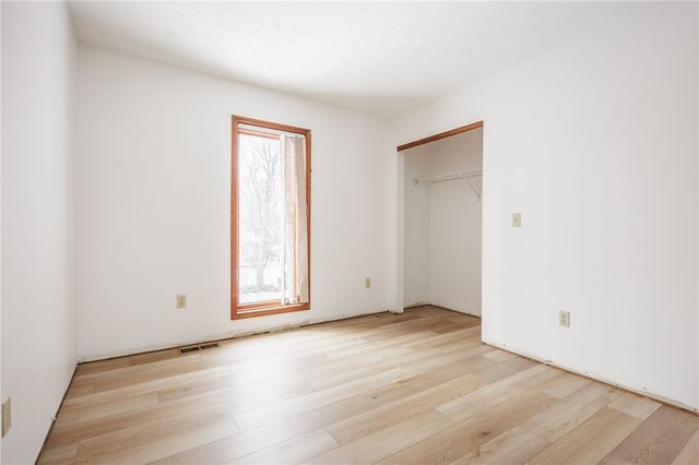 152 Montvale Lane, Greece, NY 14626