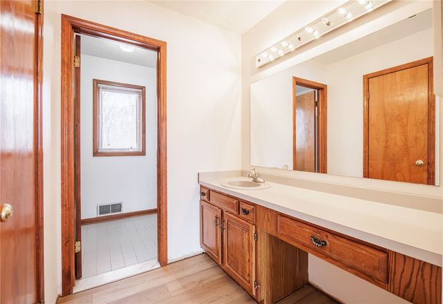 152 Montvale Lane, Greece, NY 14626