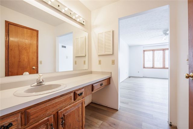 152 Montvale Lane, Greece, NY 14626