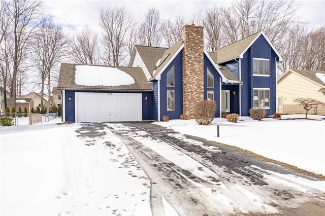 152 Montvale Lane, Greece, NY 14626