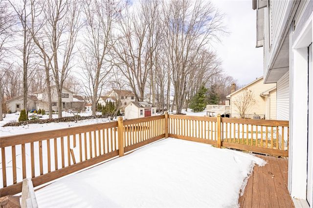 152 Montvale Lane, Greece, NY 14626