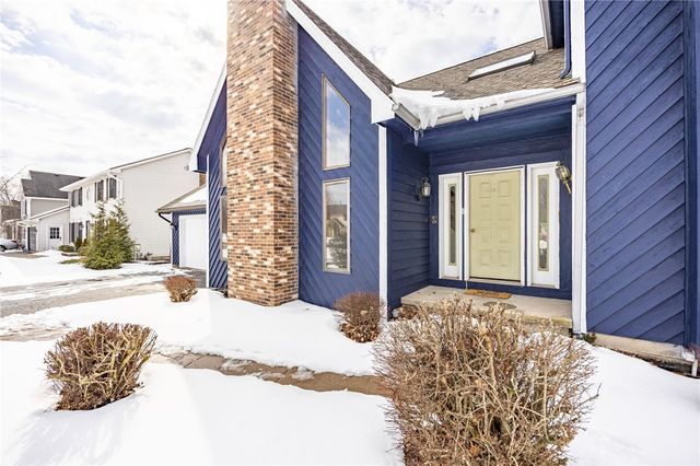 152 Montvale Lane, Greece, NY 14626