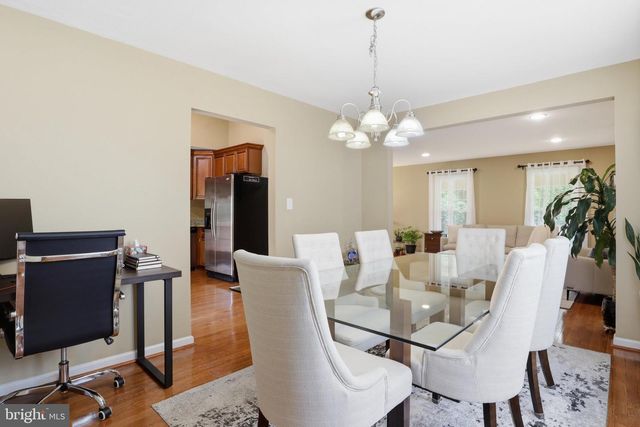 3174 KIRKWELL PL, Herndon, VA 20171