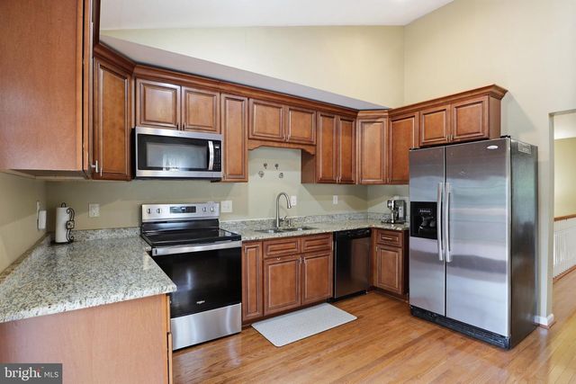 3174 KIRKWELL PL, Herndon, VA 20171