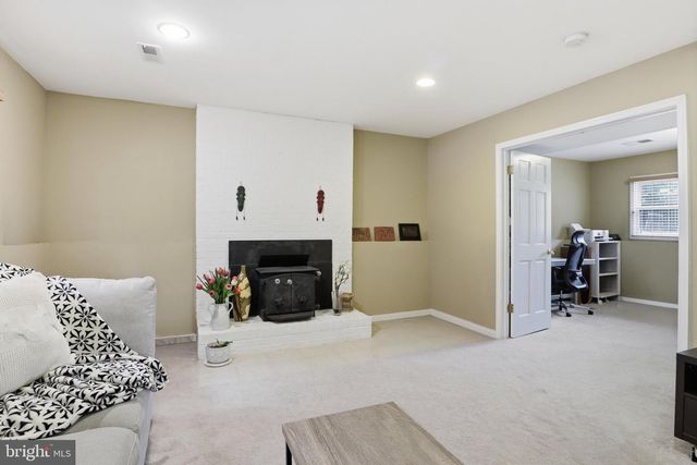 3174 KIRKWELL PL, Herndon, VA 20171