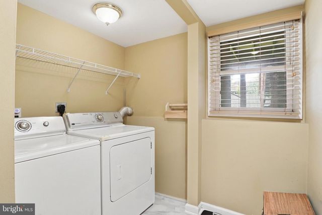 3174 KIRKWELL PL, Herndon, VA 20171