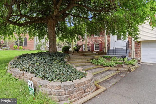 3174 KIRKWELL PL, Herndon, VA 20171