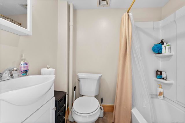 168 Main Street, Deep River, CT 06417