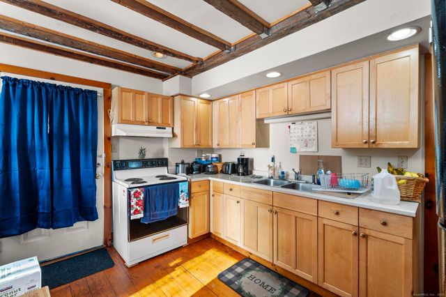 168 Main Street, Deep River, CT 06417