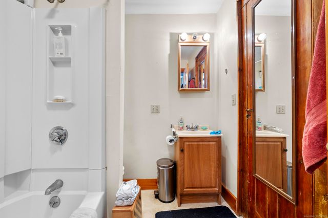 168 Main Street, Deep River, CT 06417