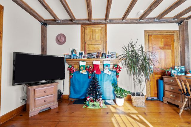 168 Main Street, Deep River, CT 06417