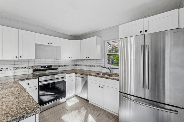 7536 E Courtyard Run E, Boca Raton, FL 33433