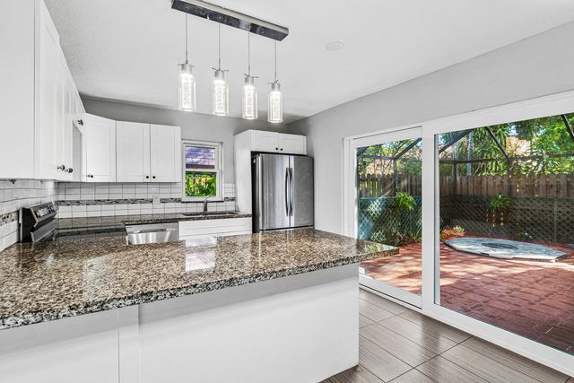 7536 E Courtyard Run E, Boca Raton, FL 33433