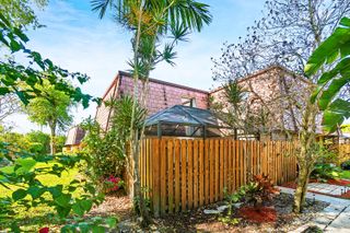 7536 E Courtyard Run E, Boca Raton, FL 33433