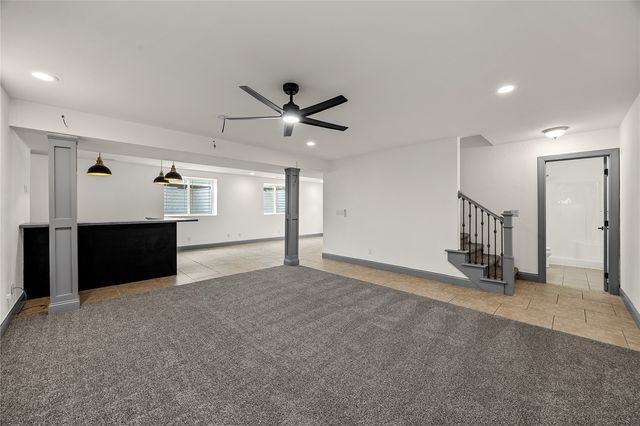 2100 Pike Court, Marion, IA 52302