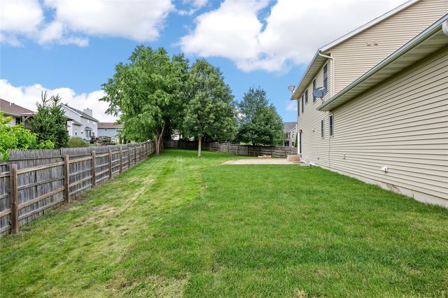 2100 Pike Court, Marion, IA 52302