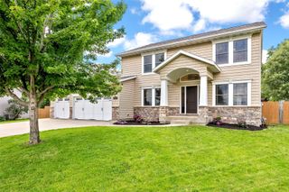 2100 Pike Court, Marion, IA 52302